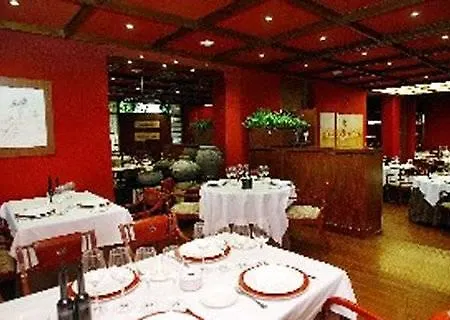 Crisol Puerta De Hotel Burgo